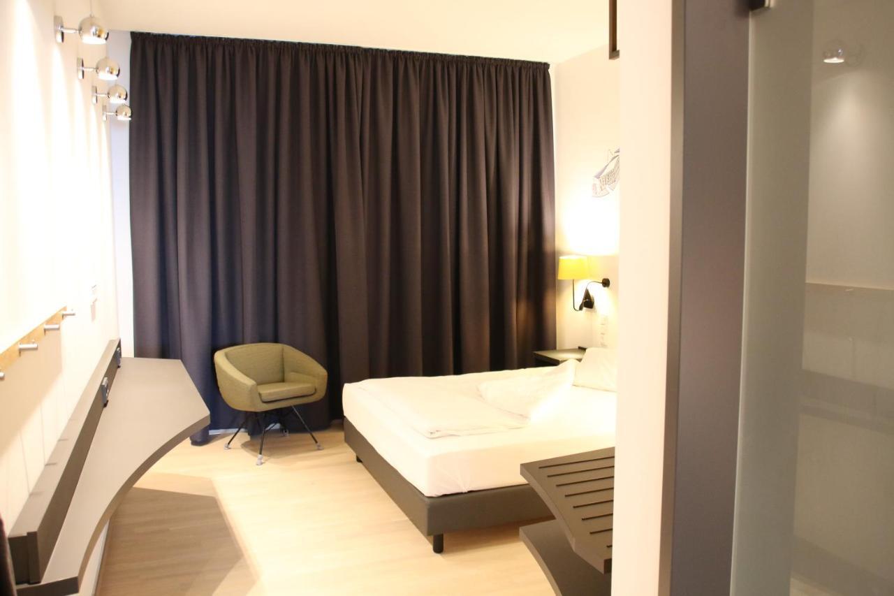 קלן Hotel Im Leskanpark מראה חיצוני תמונה